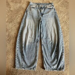 GAP Horseshoe High Rise Barrel Jeans Women's Size 27/4R Blue Indigo On Trend